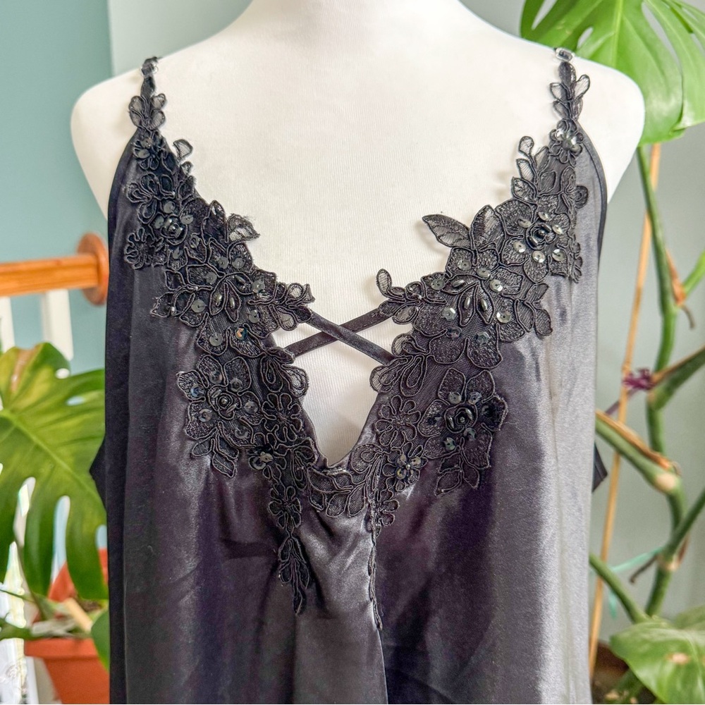 Elegant Black Lace Trim Nightgown Intimate Attitudes Vintage Retro - Picture 3 of 9
